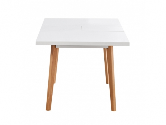Mesa extensible blanca y patas madera 140-180 cm  merkamueble