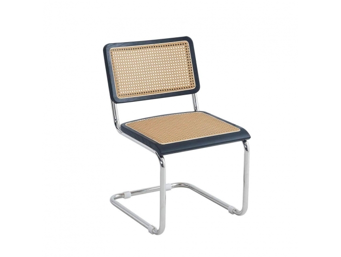 Silla negra con patas cromadas y simil ratán  merkamueble