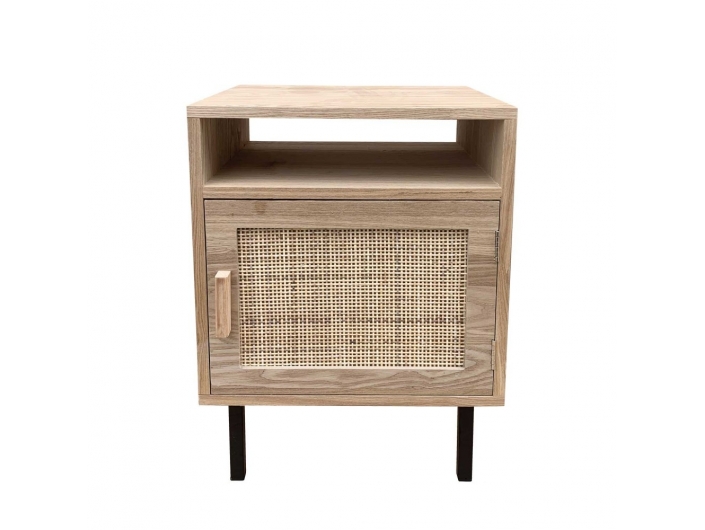 Mesita 1 puerta y hueco en madera con frontal ratán y patas metálicas negras  merkamueble