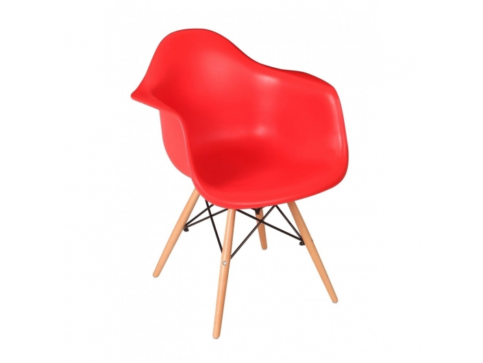 Sillón polipropileno rojo con patas de madera  merkamueble