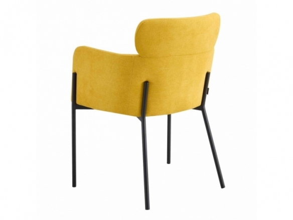 Sillón color mostaza patas metalicas negras  merkamueble