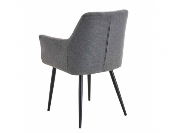 Sillón gris acolchado con patas negras  merkamueble