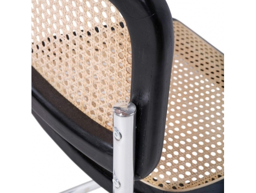 Silla negra con ratán natural y acero cromado  merkamueble 2