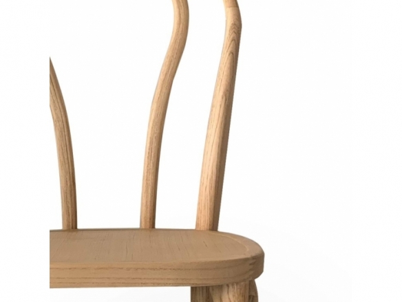 Silla madera curvada color natural  merkamueble