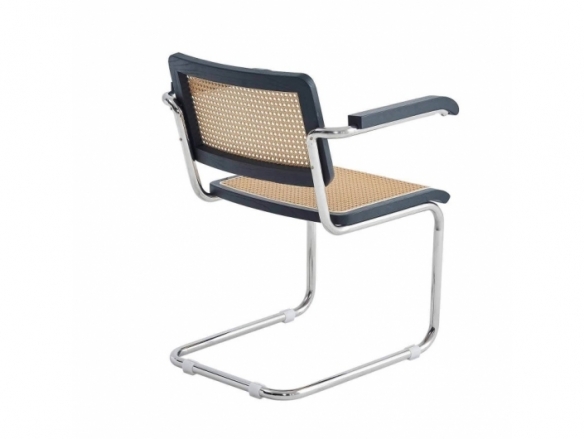 Sillón recto símil ratán madera negra y patas plateadas  merkamueble