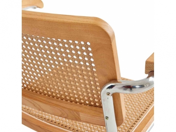 Sillón recto símil ratán madera clara y patas plateadas  merkamueble