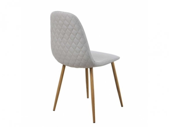Silla gris claro con patas metálicas  merkamueble