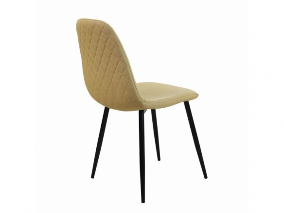 Silla color mostaza clara con patas metálicas negras  merkamueble