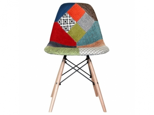 Silla de cuadros y patas de madera  merkamueble