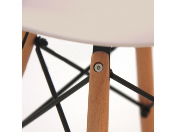 Silla color arena patas de madera  merkamueble