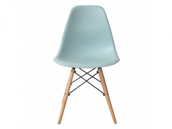 Silla color aguamarina patas de madera  merkamueble