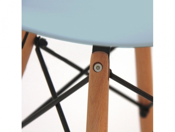 Silla color aguamarina patas de madera  merkamueble