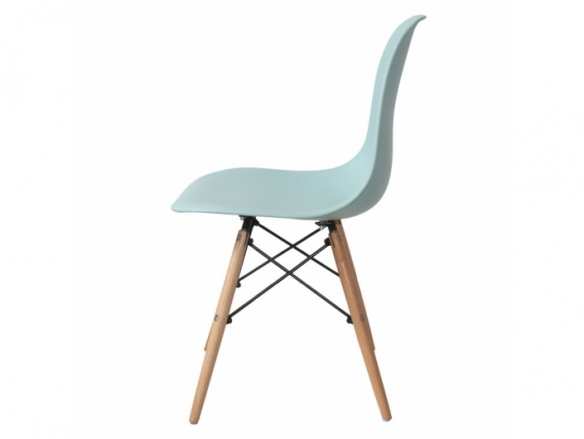Silla color aguamarina patas de madera  merkamueble