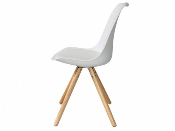 Silla blanca con patas de madera  merkamueble