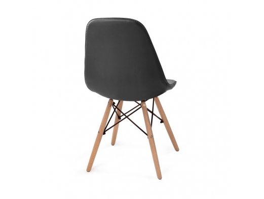 Silla negra capitoné con patas de madera  merkamueble 2