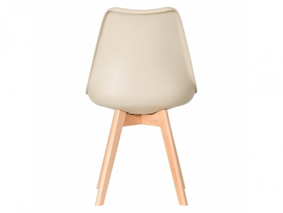 Silla color arena con paras de madera  merkamueble