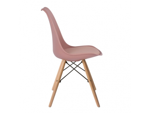Silla color rosa nude con patas madera  merkamueble 2