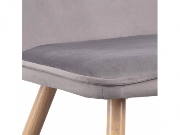 Silla de terciopelo gris y patas metálicas  merkamueble