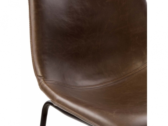 Silla marrón vintage con patas negras  merkamueble