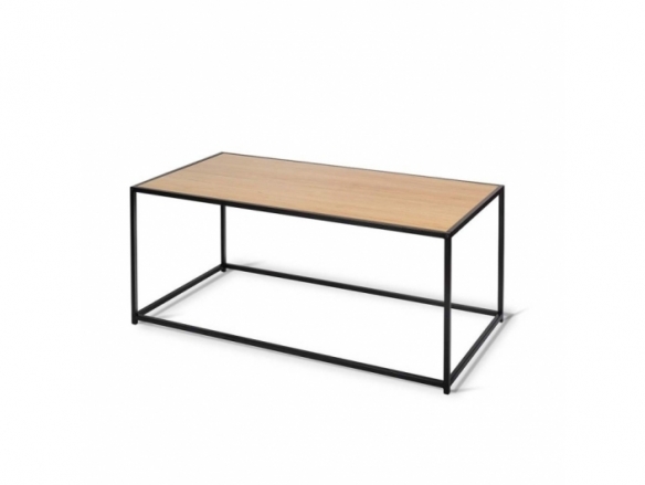 Mesa de centro color madera con estructura metálica negra  merkamueble
